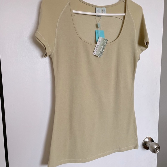 Nu Sport Scoop Neck Short Sleeve Yoga Top - Size M - Picture 2 of 10